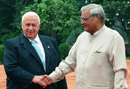 Israel's PM Ariel Sharon with the Indian PM Vajpayee